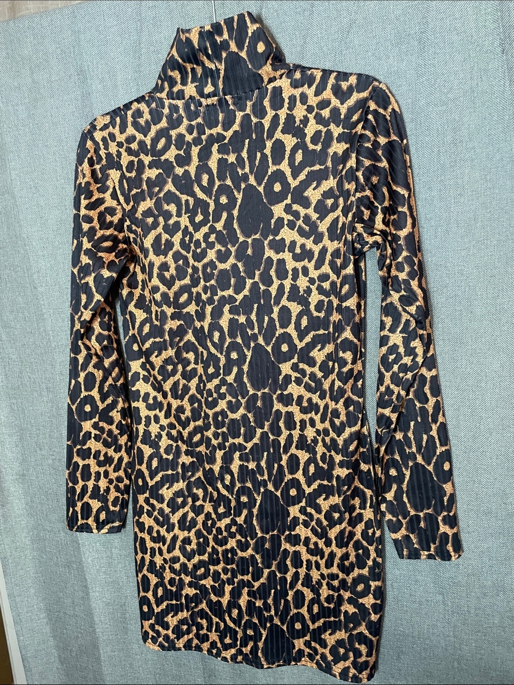 PrettyLittleThing Leopard Print Mini Dress Ribbed Mock Neck Long Sleeve Brown 10 - Picture 4 of 9